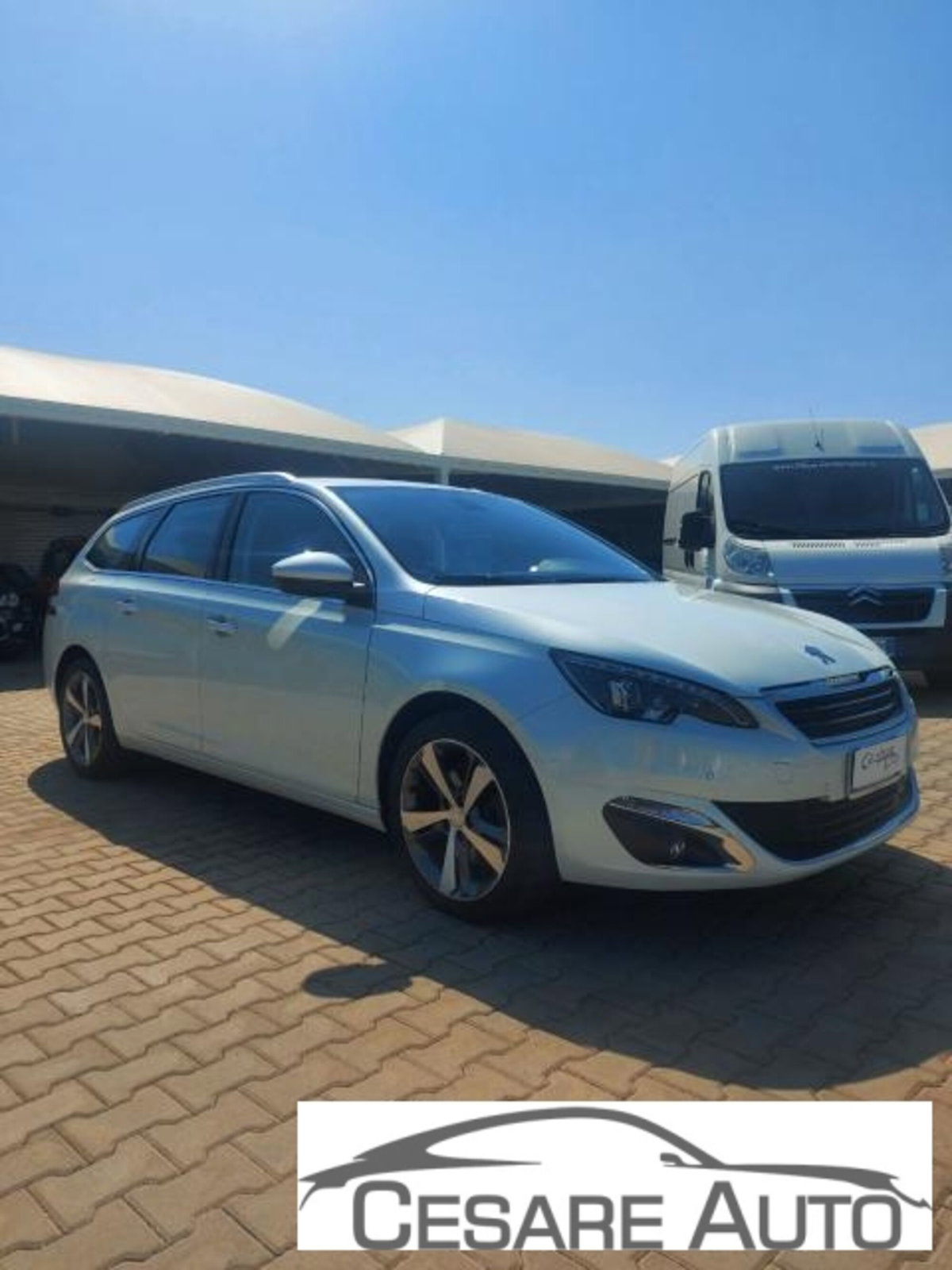 Peugeot 308 SW BlueHDi 150 S&S Business (2)