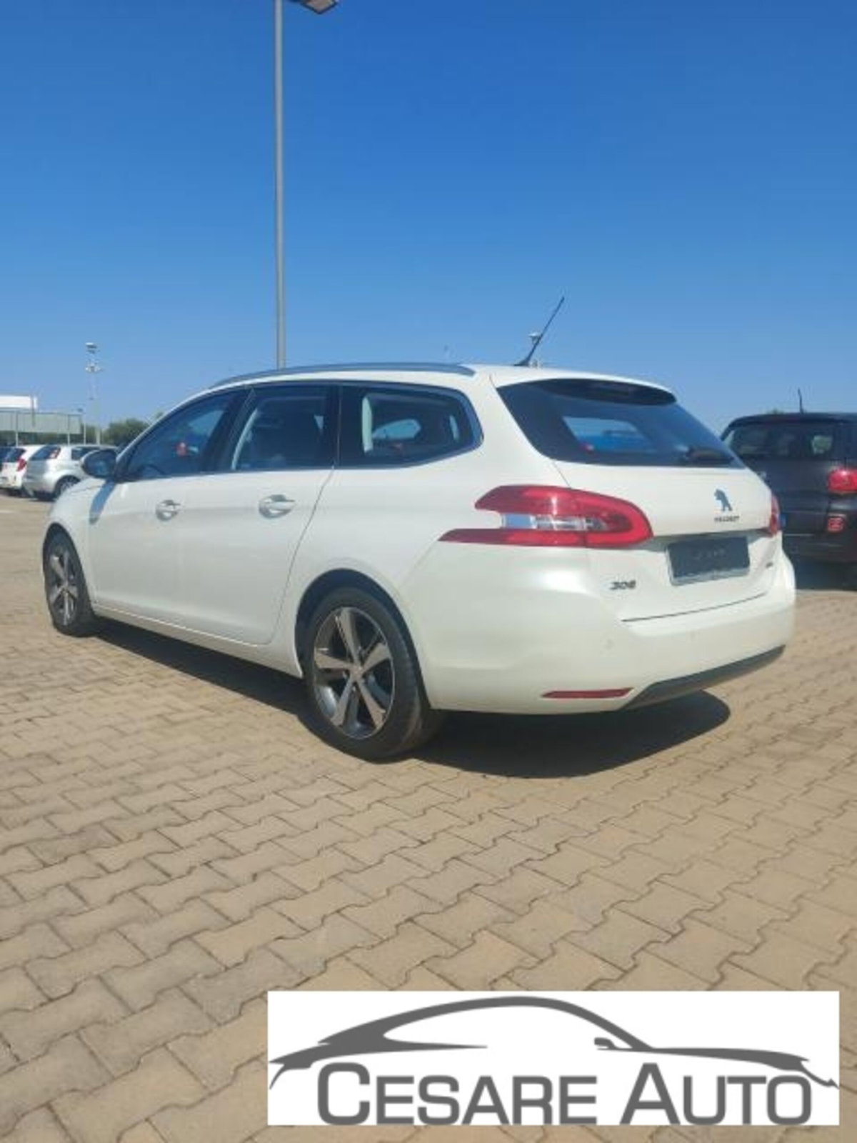 Peugeot 308 SW BlueHDi 150 S&S Business (3)