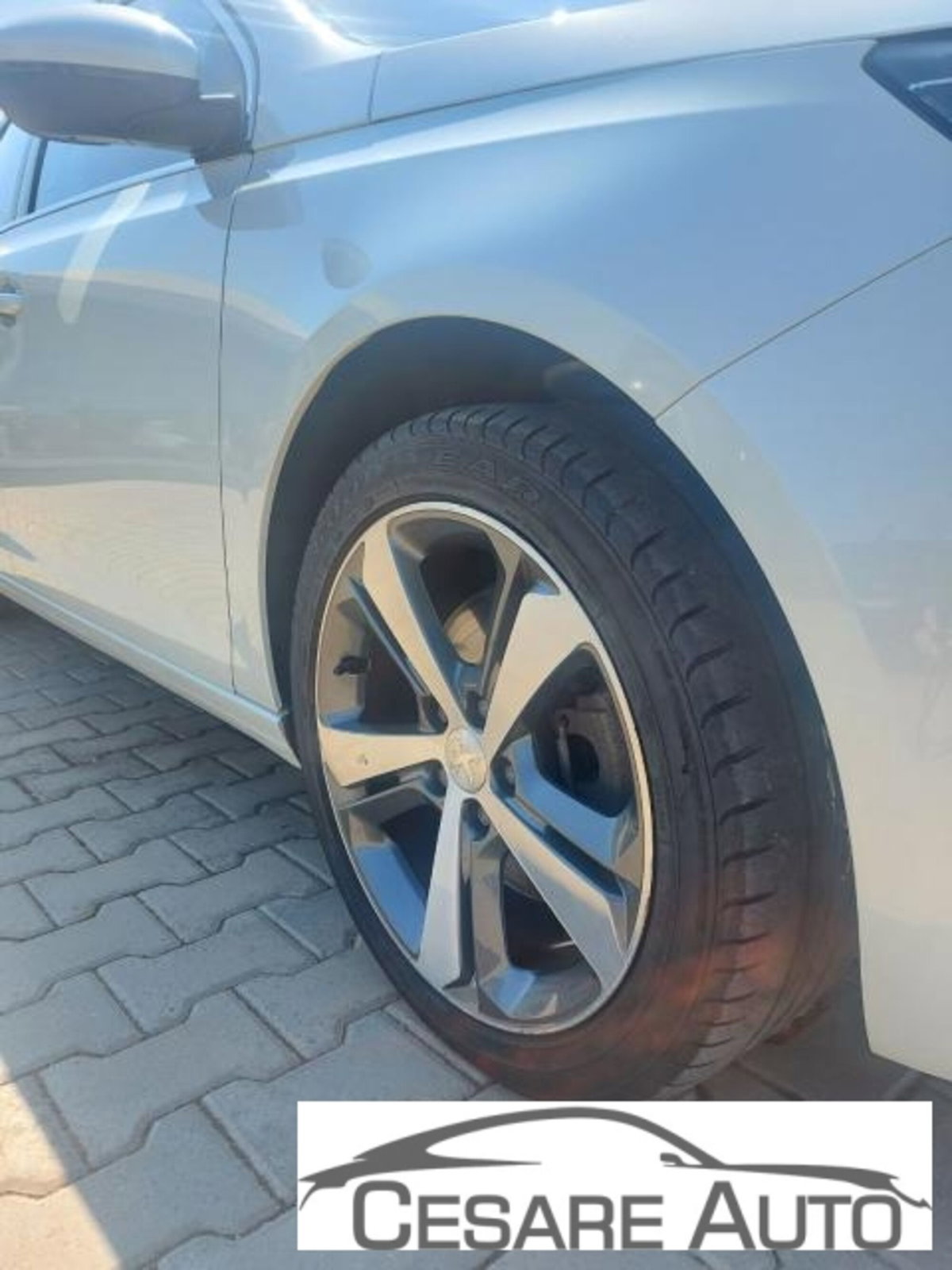 Peugeot 308 SW BlueHDi 150 S&S Business (5)