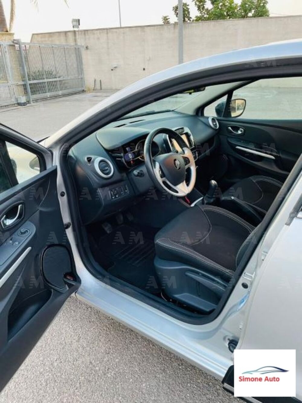 Renault Clio 1.5 dCi 8V 75CV Start&Stop 5 porte Duel (5)