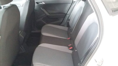 SEAT Arona 1.0 TGI Style (12)