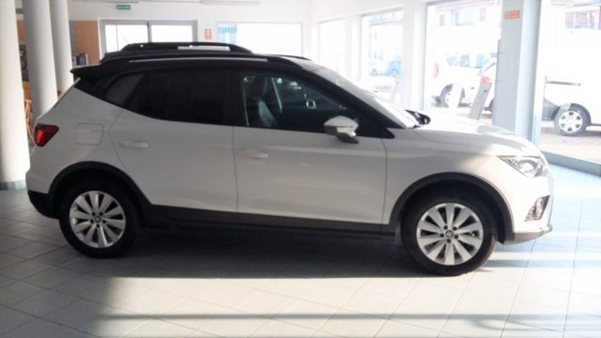 SEAT Arona 1.0 TGI Style (4)