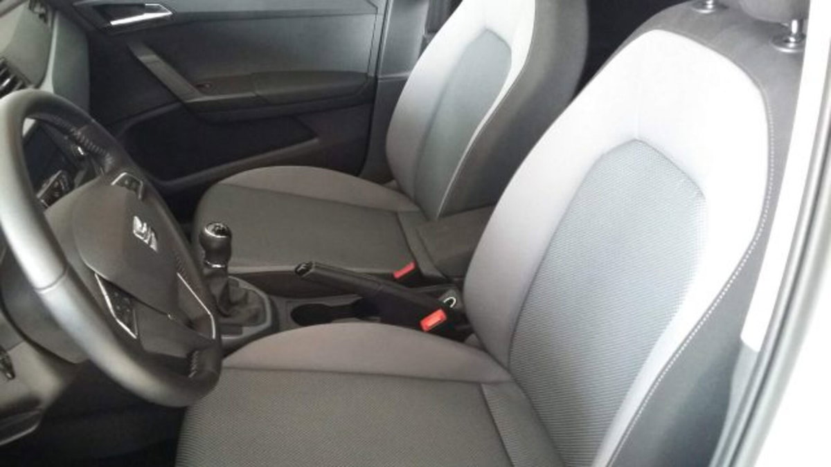 SEAT Arona 1.0 TGI Style (9)