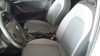 SEAT Arona 1.0 TGI Style (9)