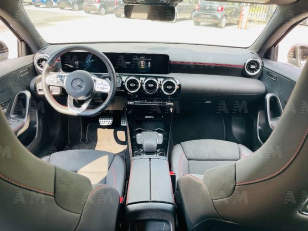 Mercedes-Benz Classe A Sedan 220 d Automatic 4p. Premium (13)
