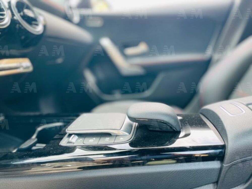 Mercedes-Benz Classe A Sedan 220 d Automatic 4p. Premium (19)