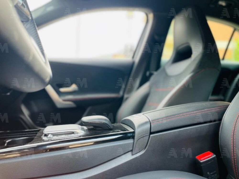 Mercedes-Benz Classe A Sedan 220 d Automatic 4p. Premium (20)