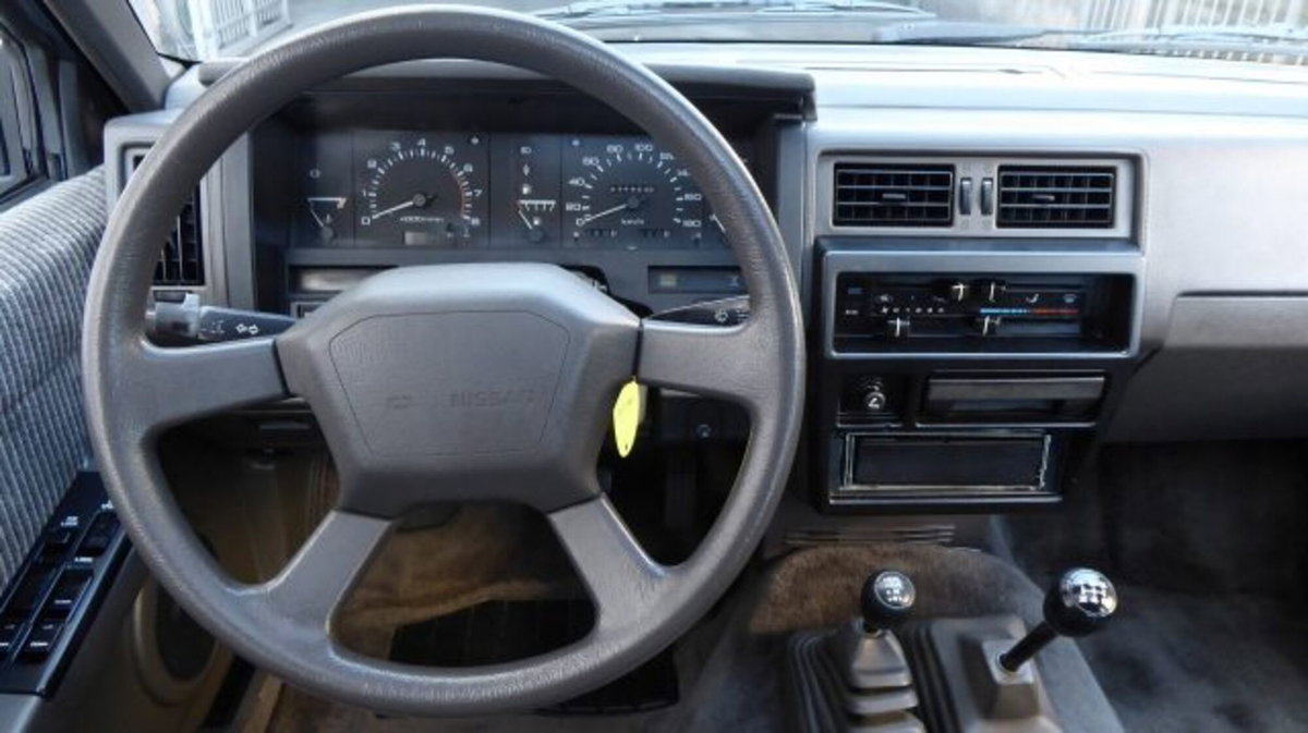 Nissan Terrano 3.0i V6 cat 5 porte (18)
