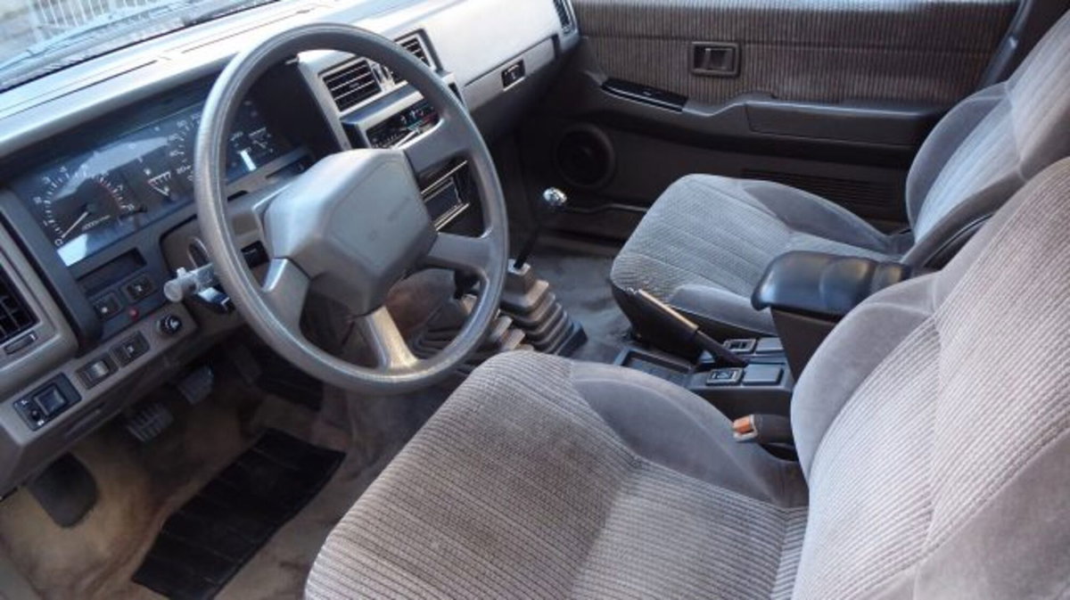 Nissan Terrano 3.0i V6 cat 5 porte (7)
