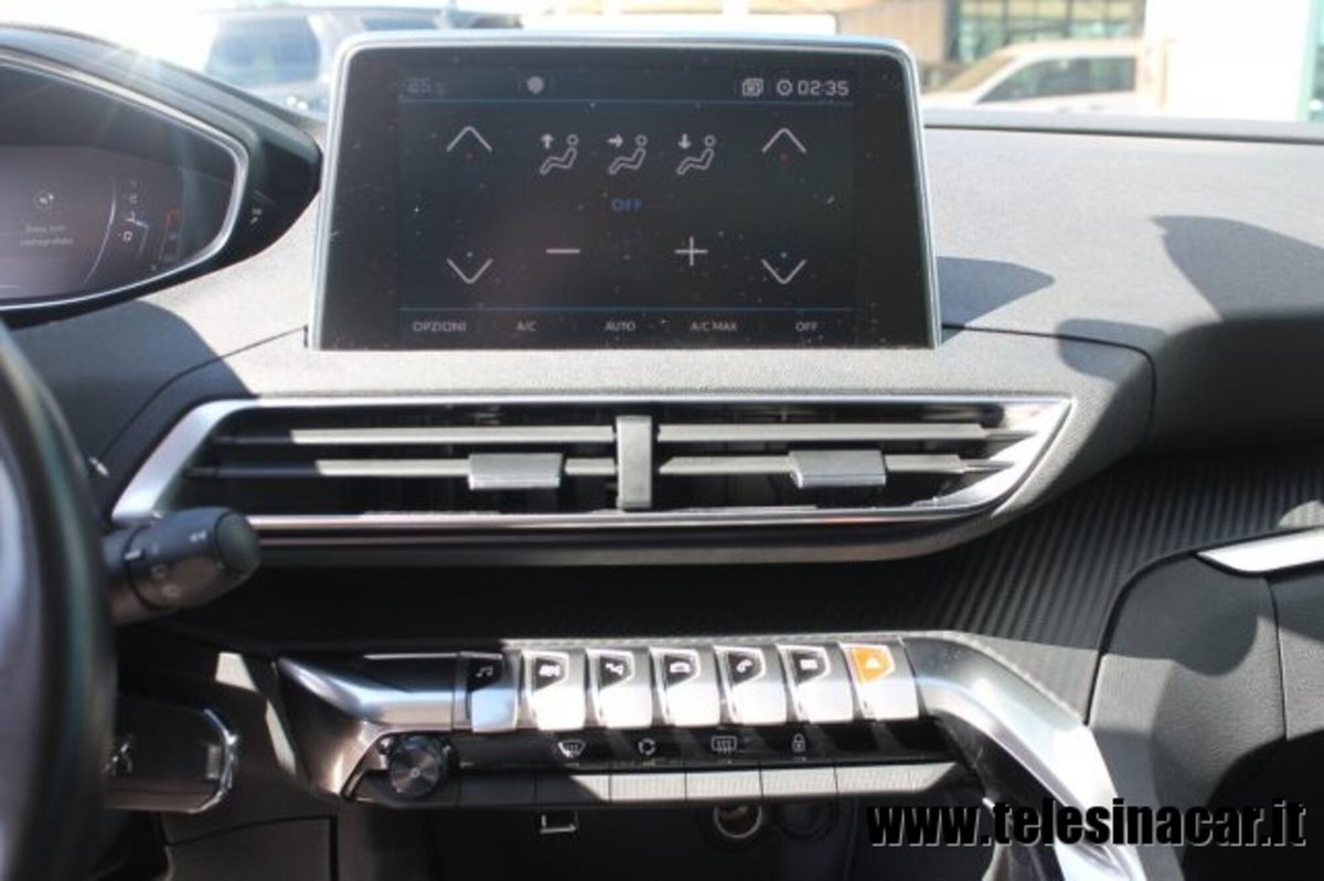Peugeot 5008 BlueHDi 150 S&S Business (11)