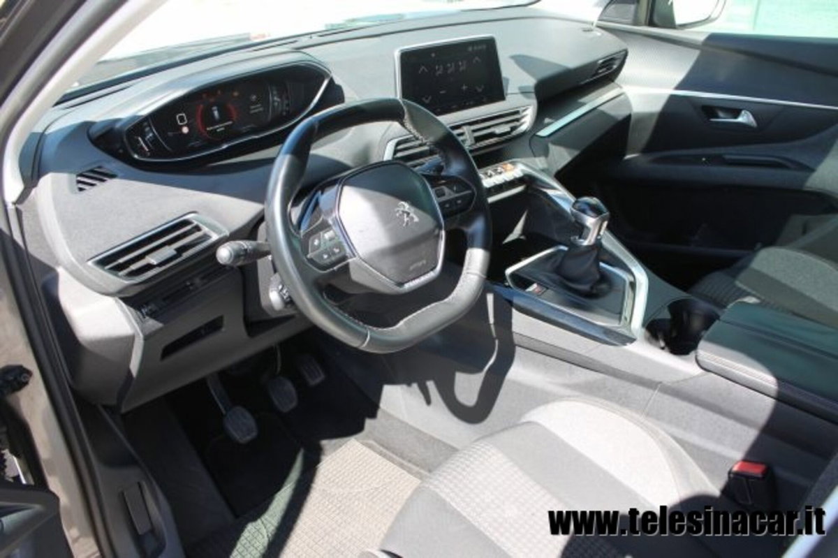 Peugeot 5008 BlueHDi 150 S&S Business (5)