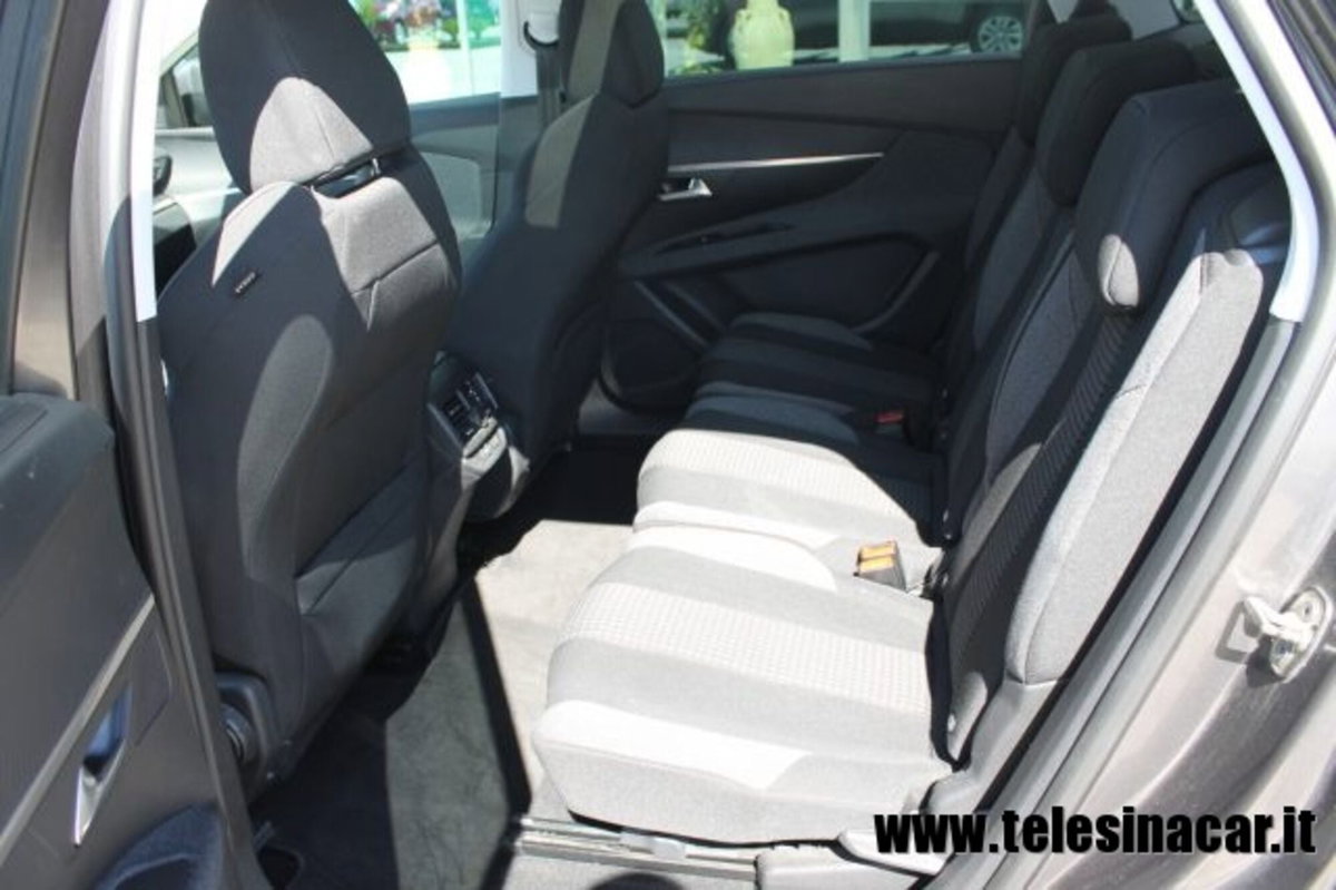 Peugeot 5008 BlueHDi 150 S&S Business (7)