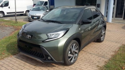 Toyota Aygo X 1.0 VVT-i 72 CV 5 porte Limited Air (4)