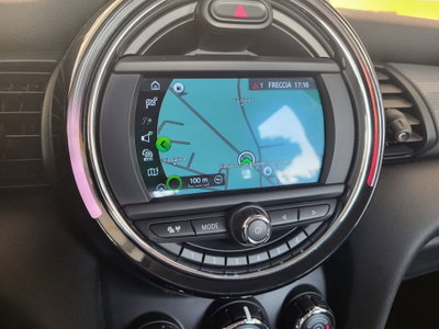 MINI Mini 1.5 Cooper Business 5 porte (11)