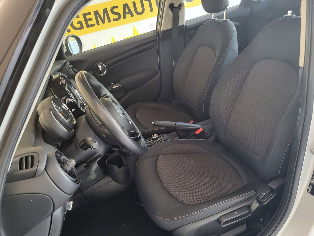 MINI Mini 1.5 Cooper Business 5 porte (15)