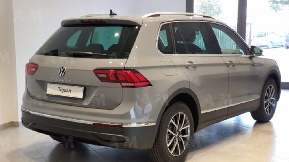 Volkswagen Tiguan 2.0 TDI 150 CV SCR DSG Life (4)