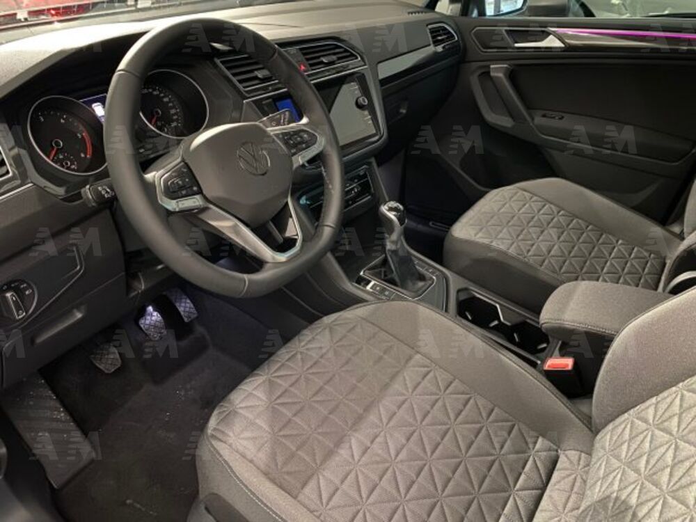 Volkswagen Tiguan 2.0 TDI 150 CV SCR DSG Life (8)