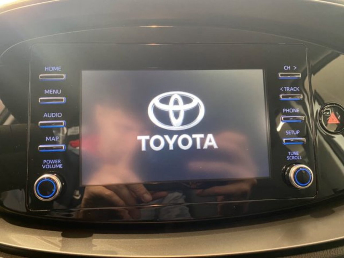 Toyota Aygo X 1.0 VVT-i 72 CV 5p. Undercover S-CVT (19)