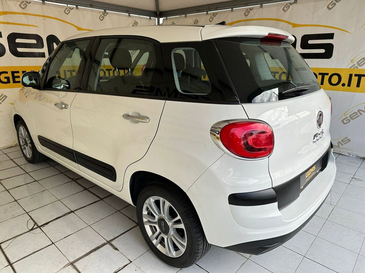 Fiat 500L 1.3 Multijet 95 CV Mirror (6)