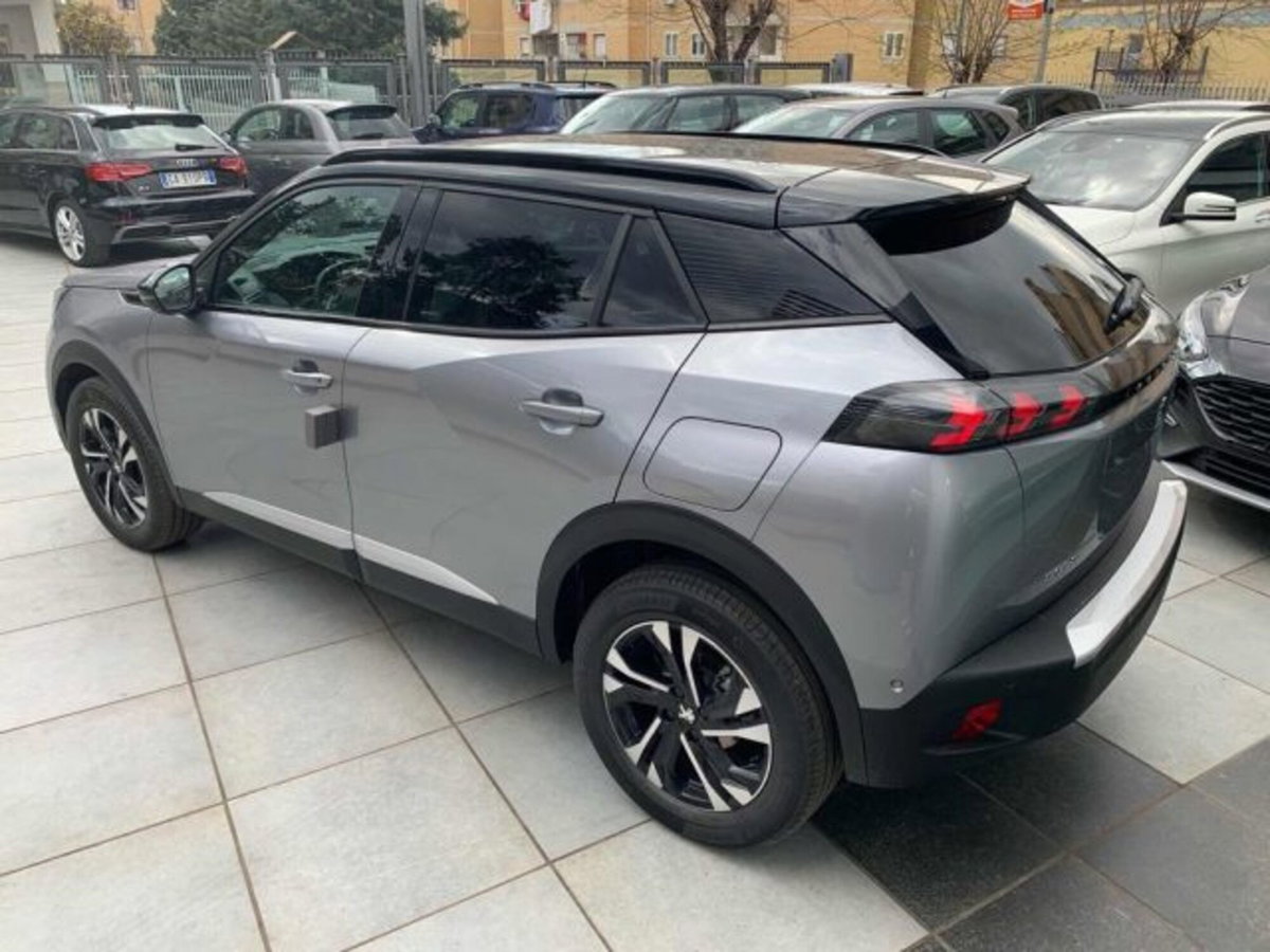 Peugeot 2008 BlueHDi 130 S&S EAT8 GT Pack (11)