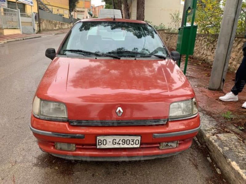 Renault Clio cat 5 porte Fidji