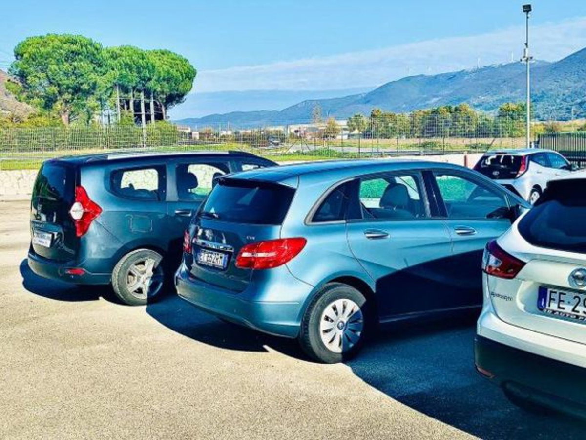 Dacia Lodgy 1.5 dCi 8V 110CV 5 posti Prestige (6)