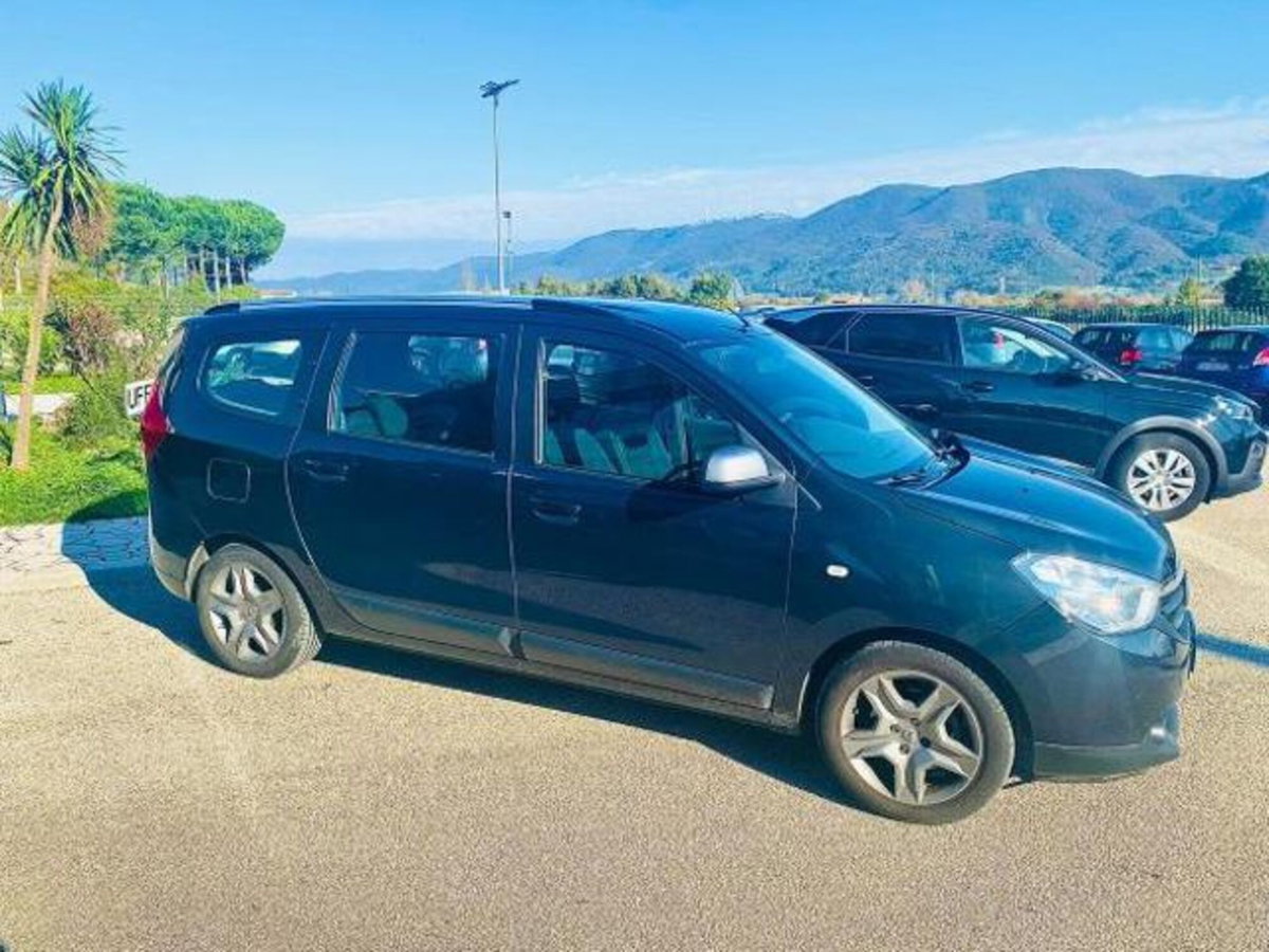 Dacia Lodgy 1.5 dCi 8V 110CV 5 posti Prestige (8)