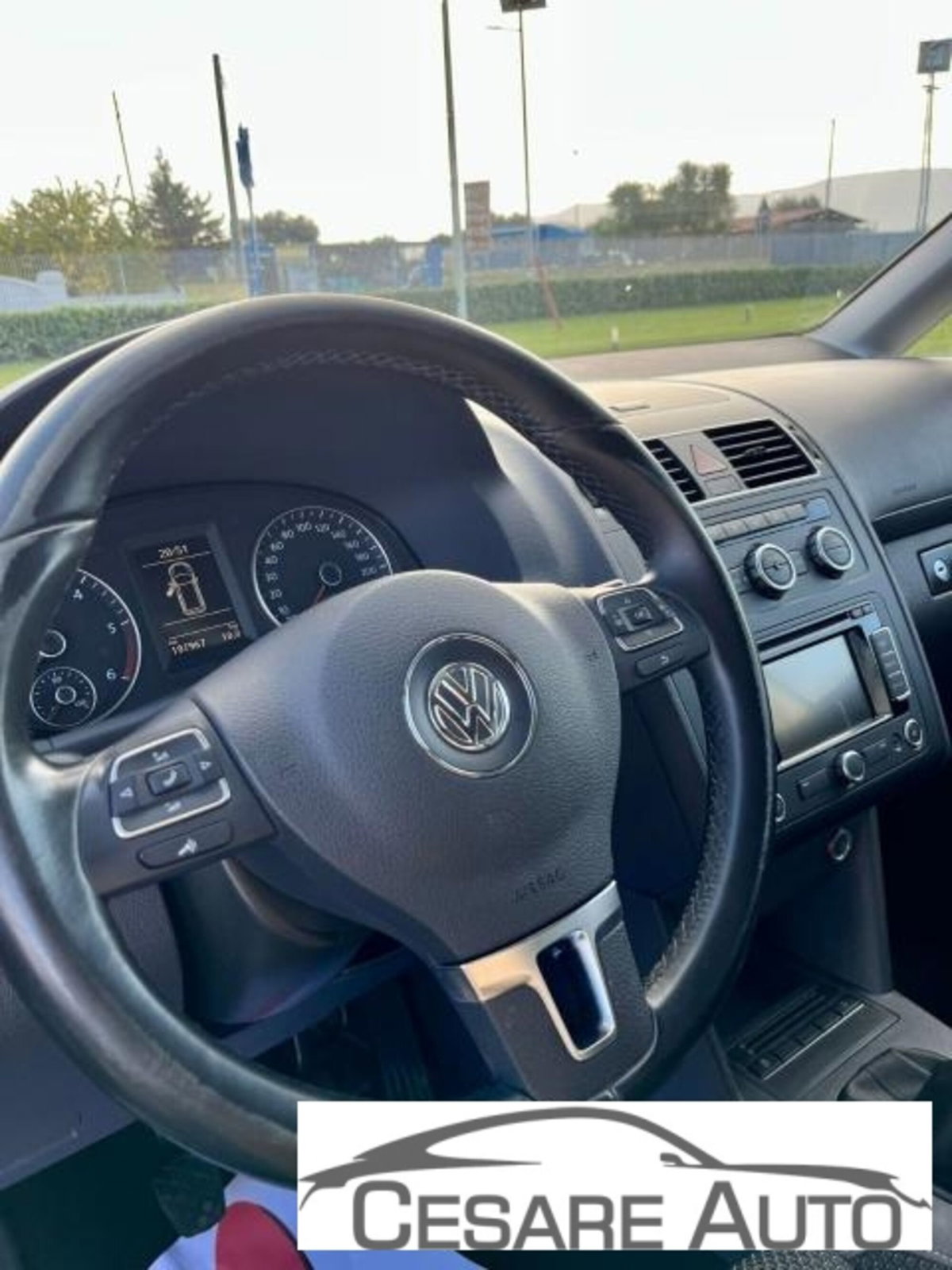 Volkswagen Touran 1.6 TDI DPF Comfortline BMT (10)