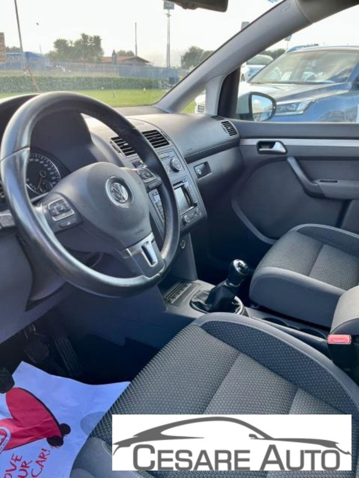 Volkswagen Touran 1.6 TDI DPF Comfortline BMT (6)