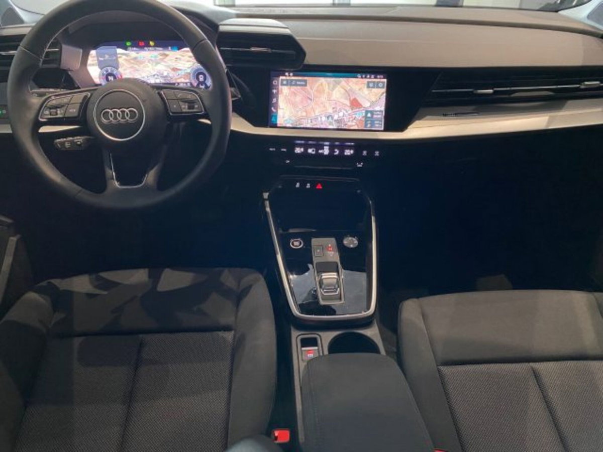 Audi A3 Sportback 2.0 tdi S line edition 116cv (11)