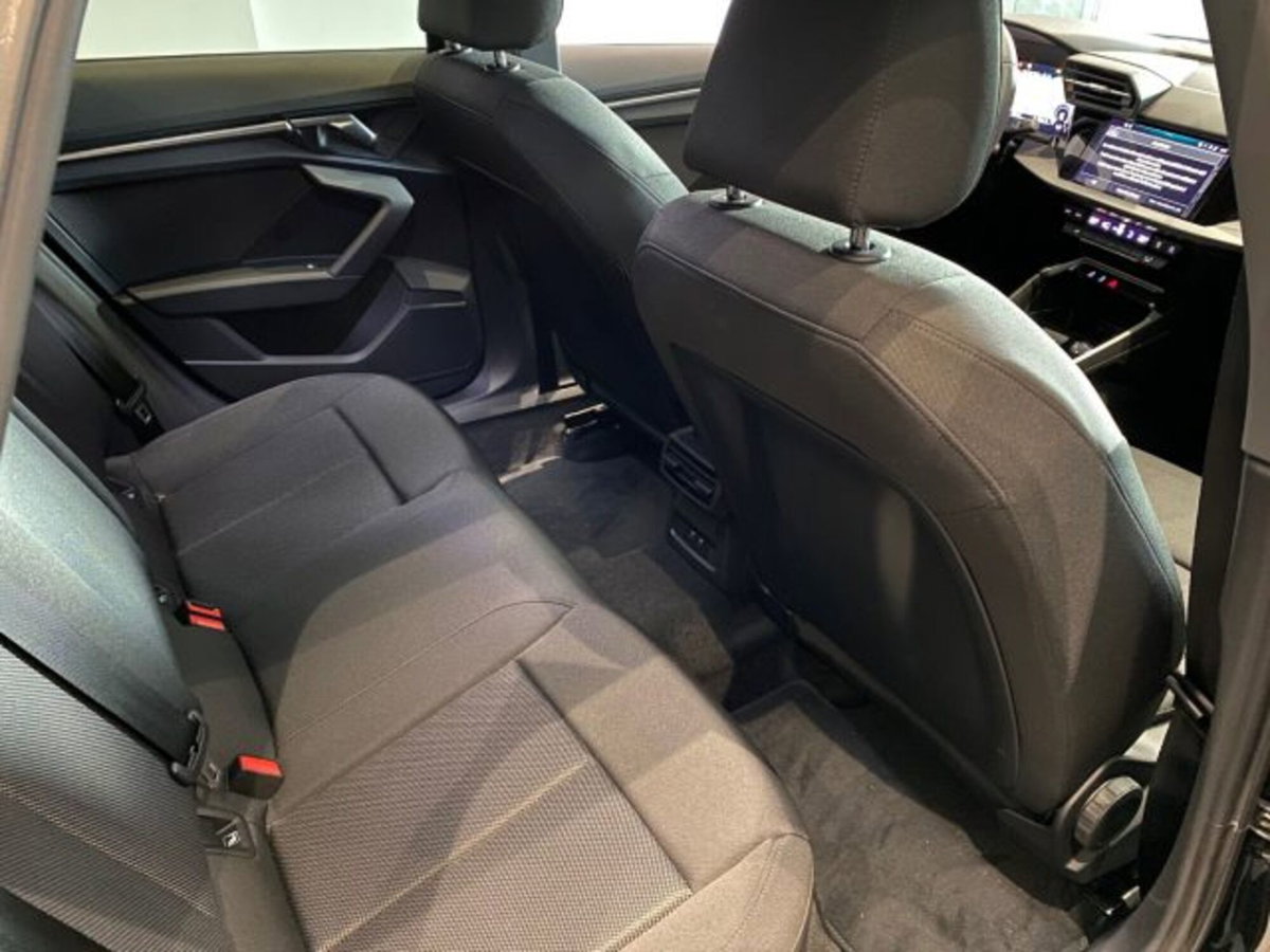 Audi A3 Sportback 2.0 tdi S line edition 116cv (15)