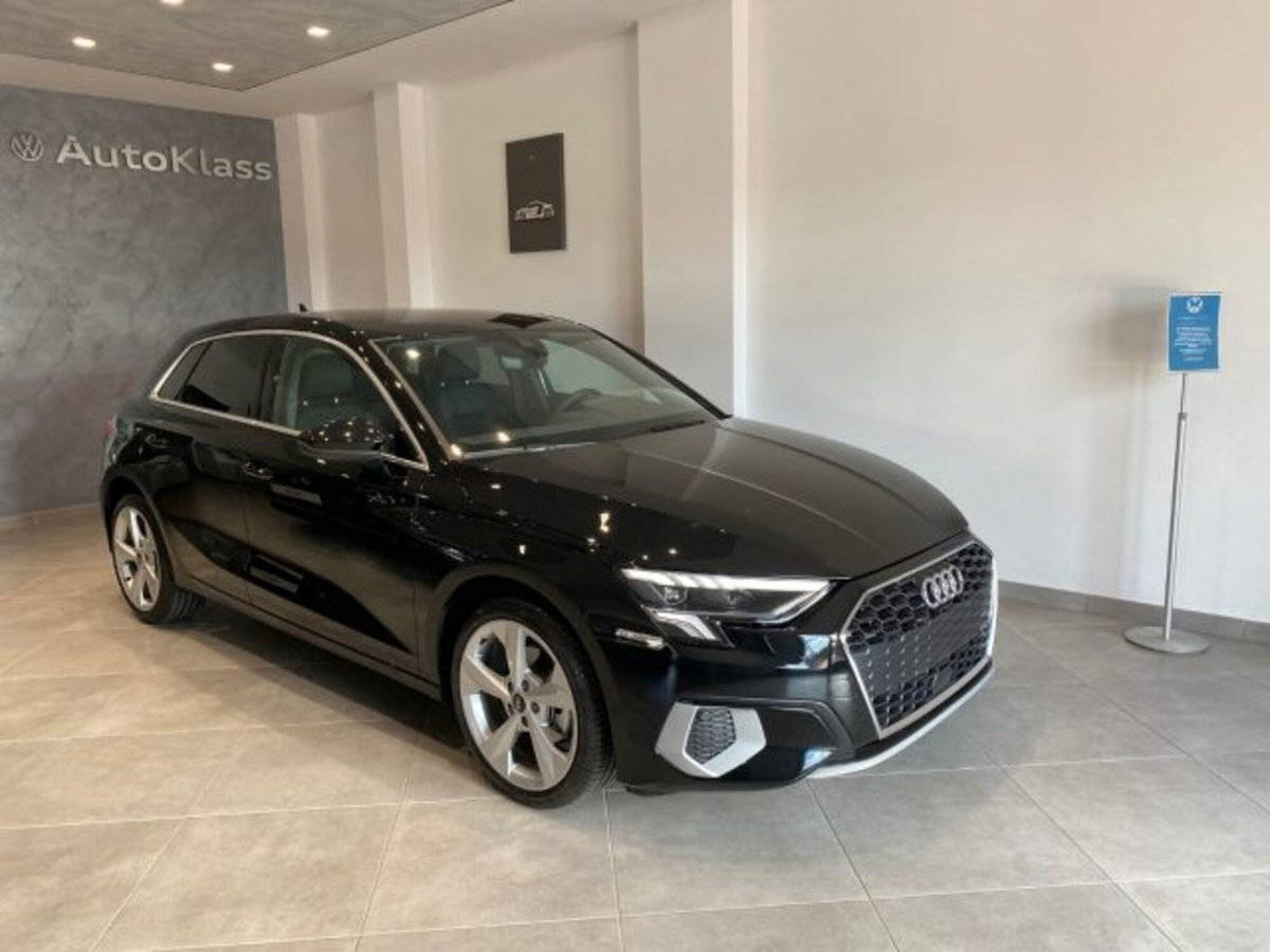 Audi A3 Sportback 2.0 tdi S line edition 116cv (17)