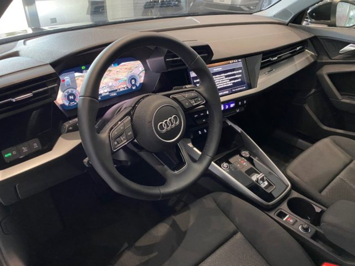 Audi A3 Sportback 2.0 tdi S line edition 116cv (19)
