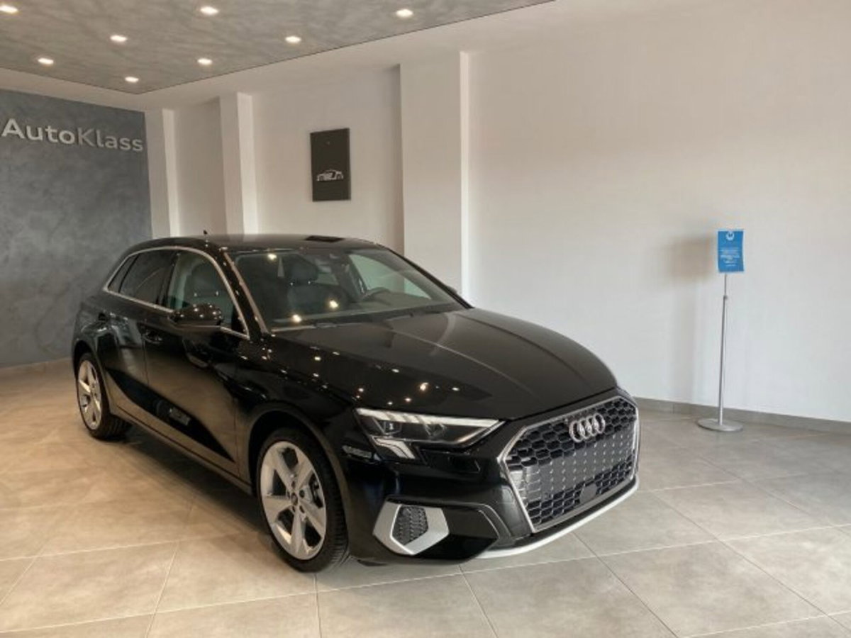 Audi A3 Sportback 2.0 tdi S line edition 116cv (7)