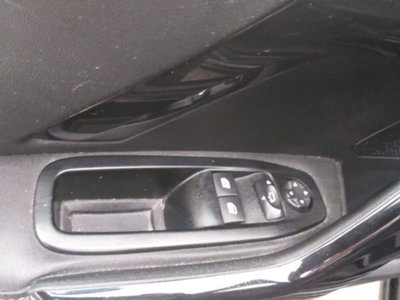 Peugeot 208 VTi 82 CV 3 porte Access (8)