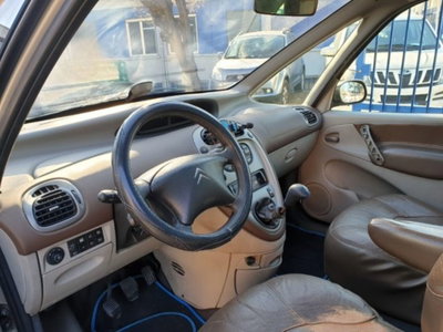 Citroen Xsara Picasso 1.6 HDi 110CV Elegance (7)