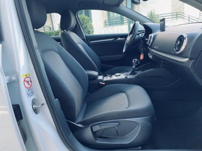 Audi A3 Sedan 30 TDI S tronic Business (4)