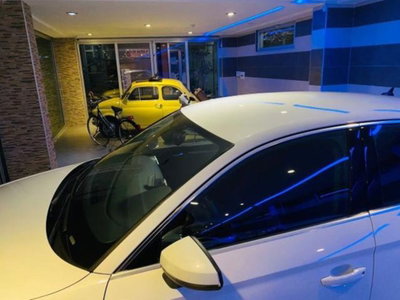 Audi A3 Sedan 30 TDI S tronic Business (9)