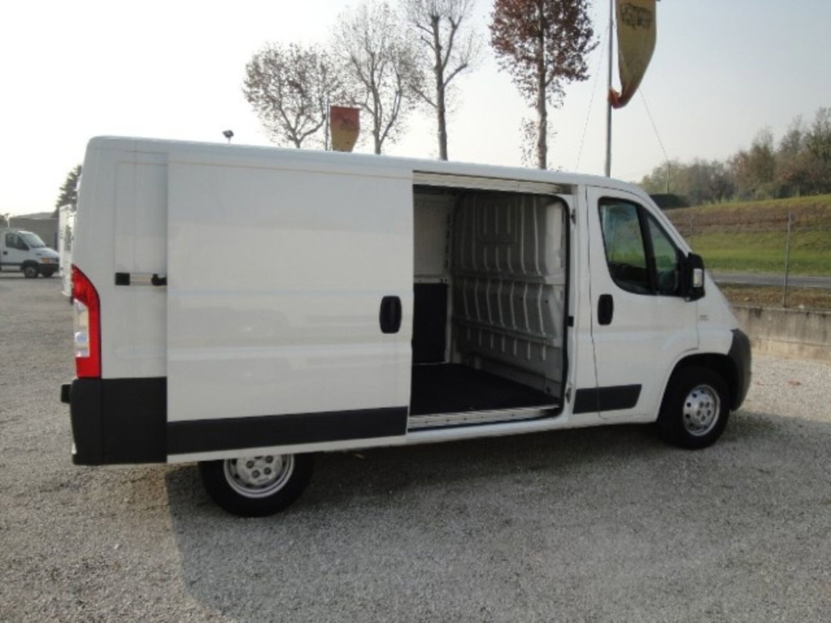 Fiat Ducato Furgone 8 CH1 2.3 mjt 120cv E6d-temp (10)