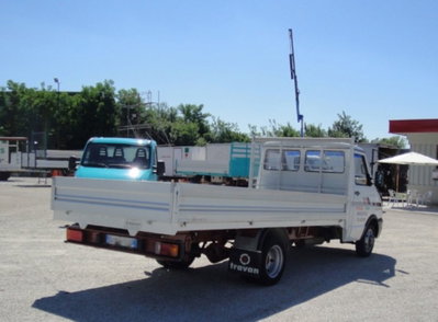 Iveco Daily Furgone 35.10 2.5 TD Furgone City (4)