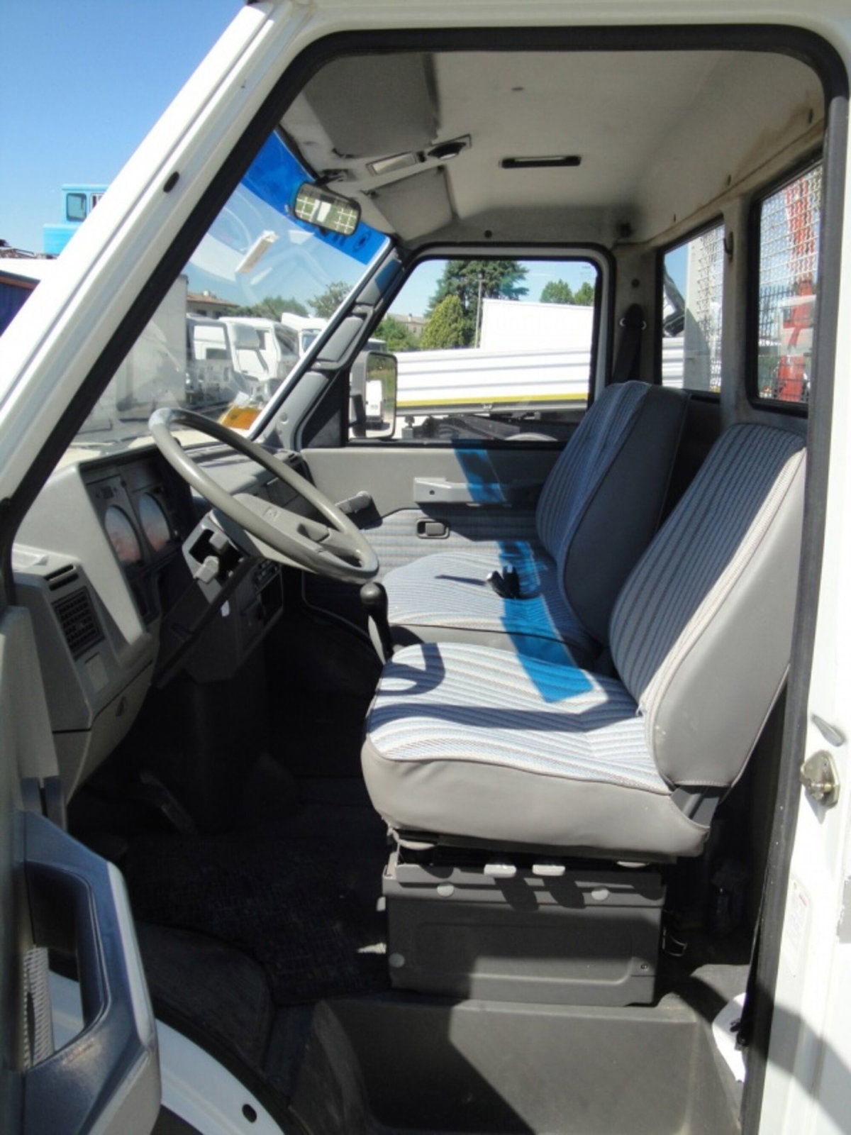 Iveco Daily Furgone 35.10 2.5 TD Furgone City (6)