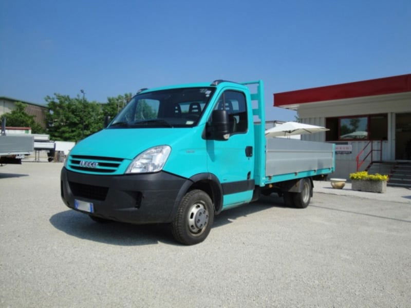 Iveco Daily Telaio 35C18 BTor 3.0 HPT PLM-RG Cabinato