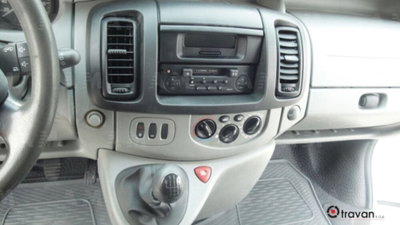 Renault Trafic Furgone 1.9 dCi/100 PC-TN Pass.Authent (11)