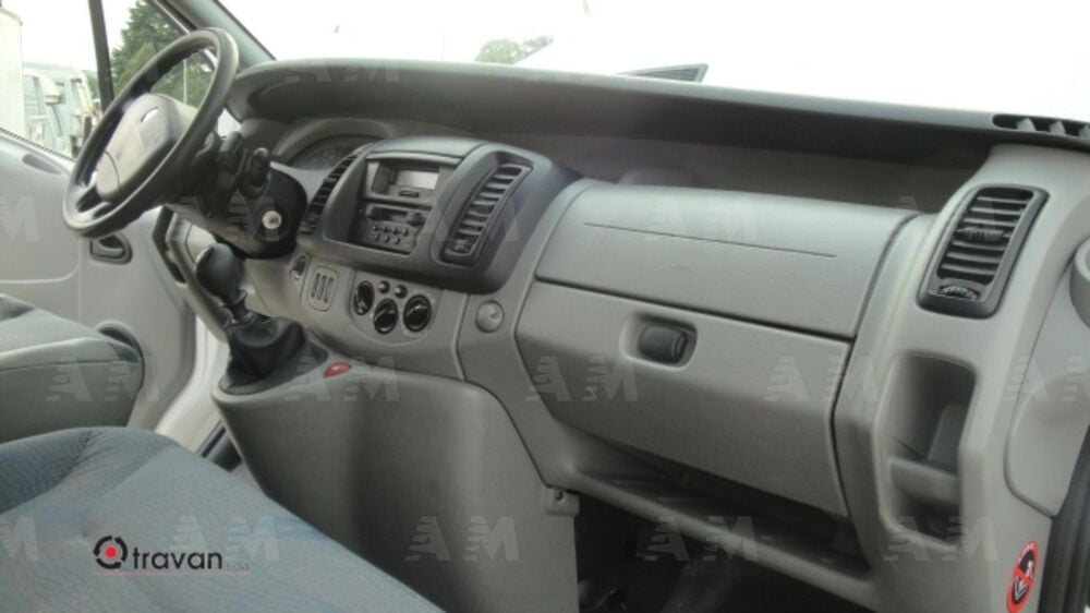 Renault Trafic Furgone 1.9 dCi/100 PC-TN Pass.Authent (14)