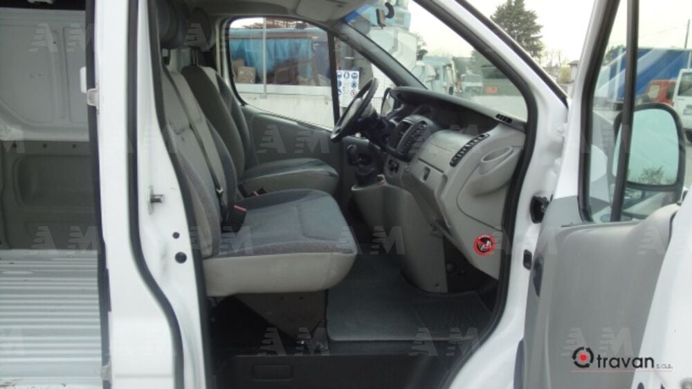 Renault Trafic Furgone 1.9 dCi/100 PC-TN Pass.Authent (8)