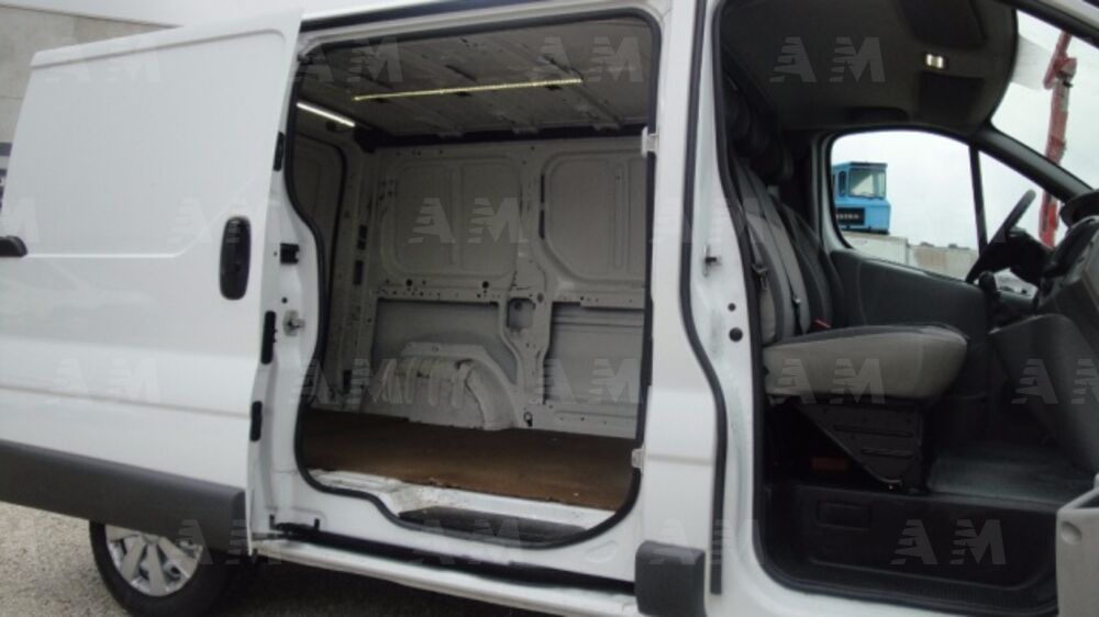 Renault Trafic Furgone T27 2.0 dCi/115 PC-TN Furgone Ice (11)