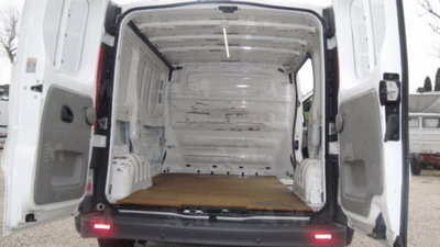 Renault Trafic Furgone T27 2.0 dCi/115 PC-TN Furgone Ice (12)