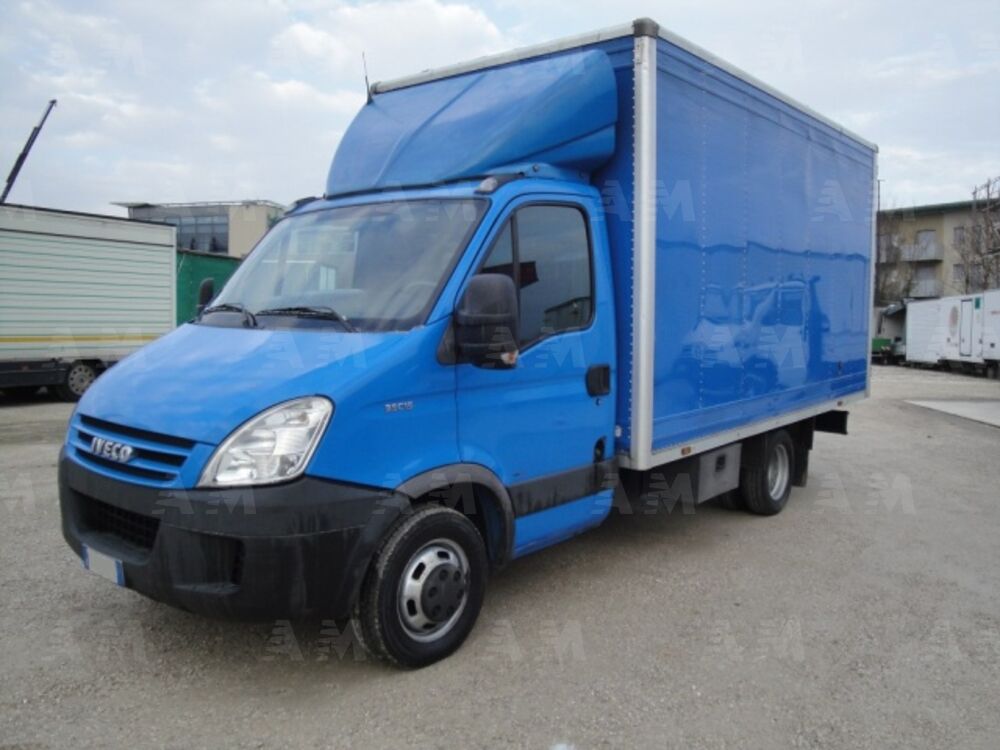 Iveco Daily Telaio 35C15 BTor 3.0 HPT PLM-RG Cabinato (2)