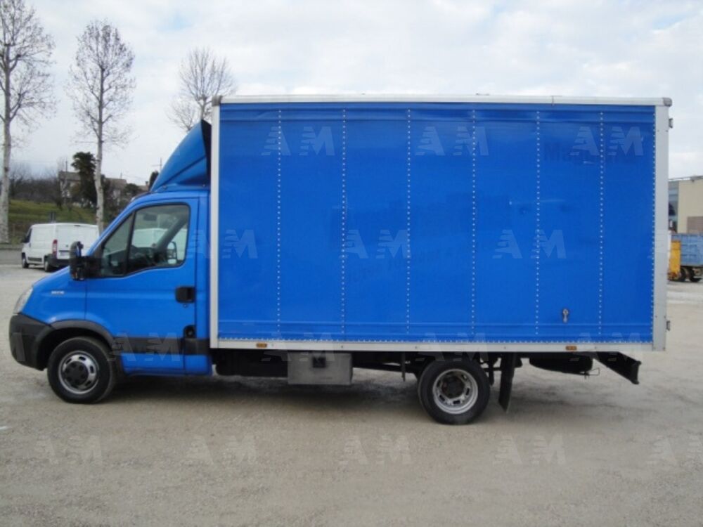 Iveco Daily Telaio 35C15 BTor 3.0 HPT PLM-RG Cabinato (4)