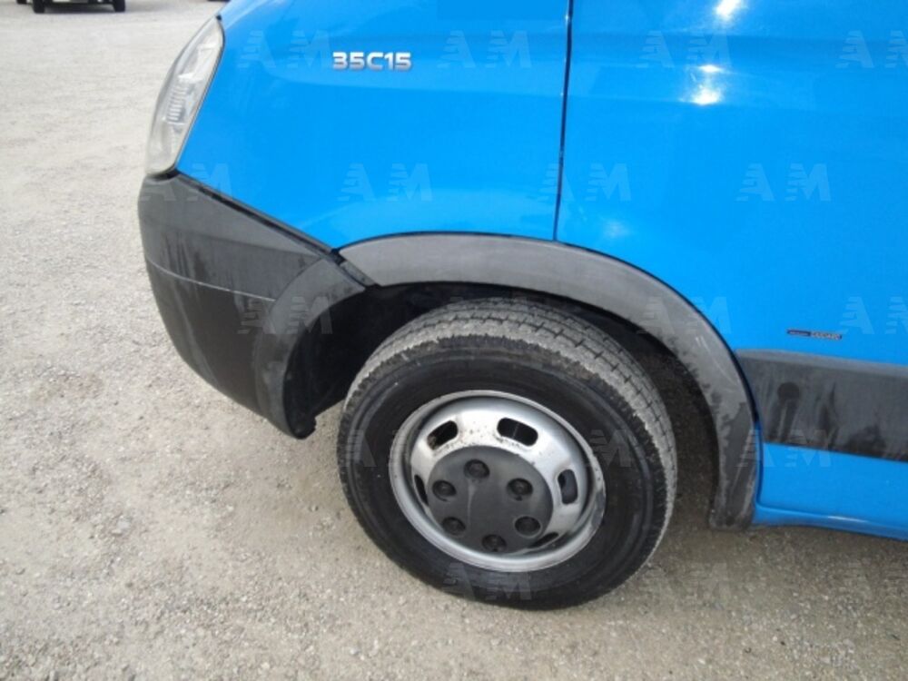 Iveco Daily Telaio 35C15 BTor 3.0 HPT PLM-RG Cabinato (5)